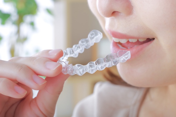 Invisalign Teeth Straightening Therapy Aftercare